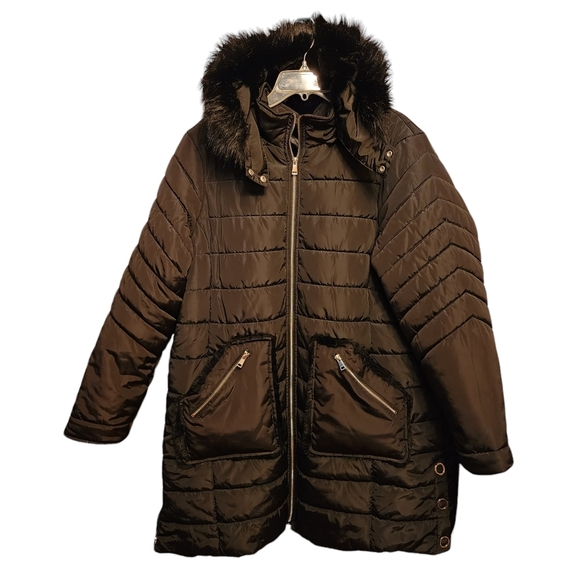 Black Puffer Winter Coat With Fur Hood Size 16-18 - Picture 1 of 12